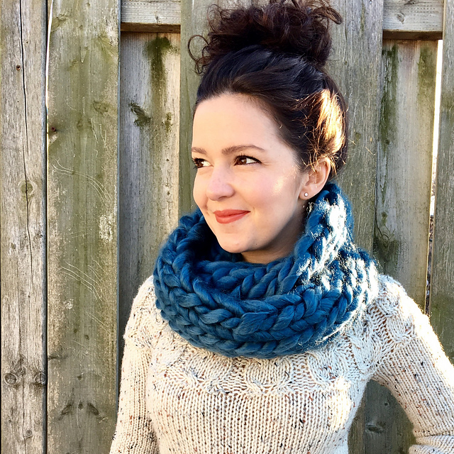 Queen West Cowl