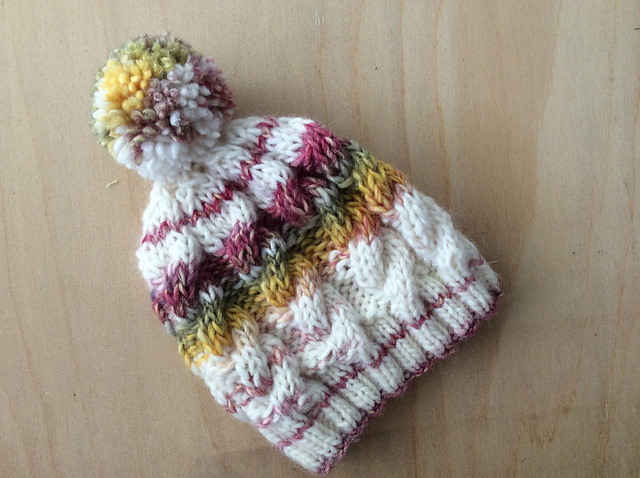 Simple cable hat for kid