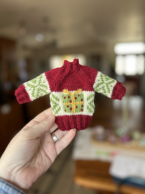 May Gift Box Sweater
