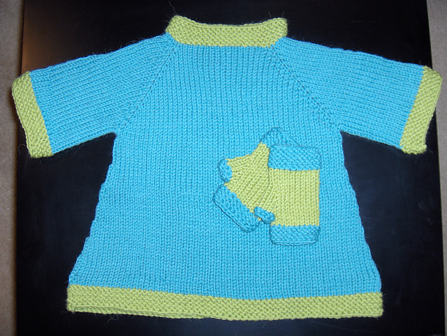Child's Tunic and Wristers