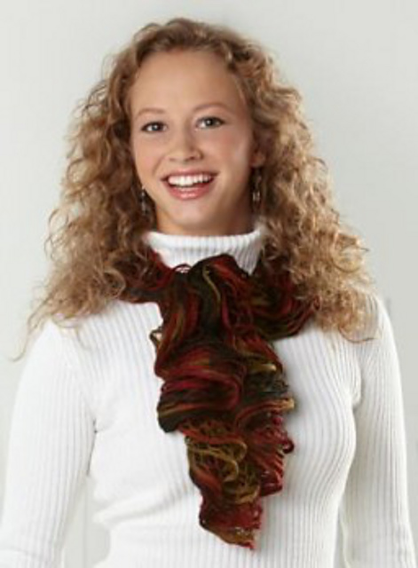 Cascading Ruffles Scarf (Knit)