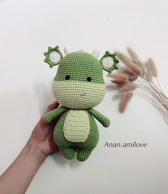 amigurumi dragon