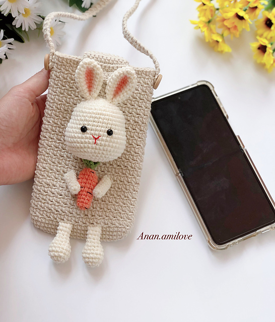 Rabbit phone pouch