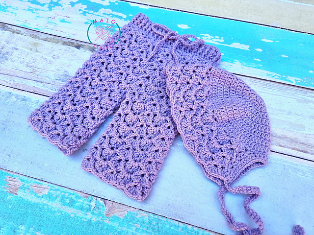 Aisha Trousers and Bonnet set