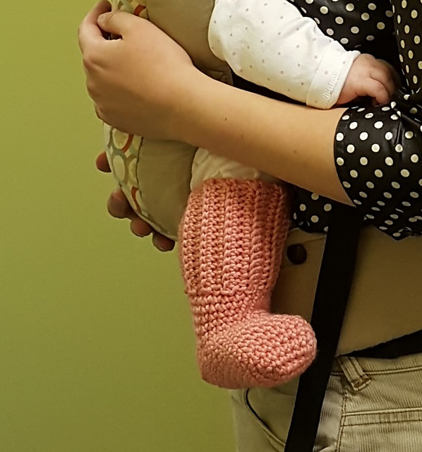 Babywearing Outside Socks