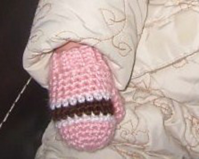 Baby Brie Mittens
