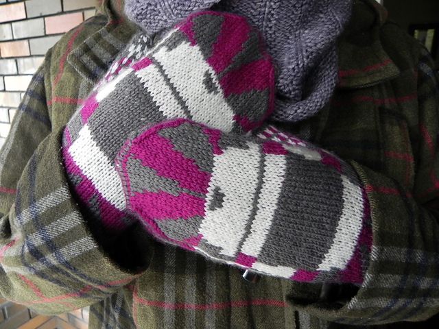 COFFEE! COFFEE! COFFEE!! Mittens