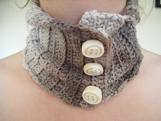Ribbed Crochet Button-Up Cowl
