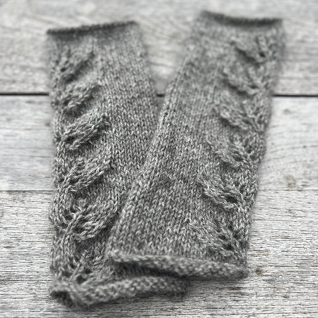Fern Leaf Mitts