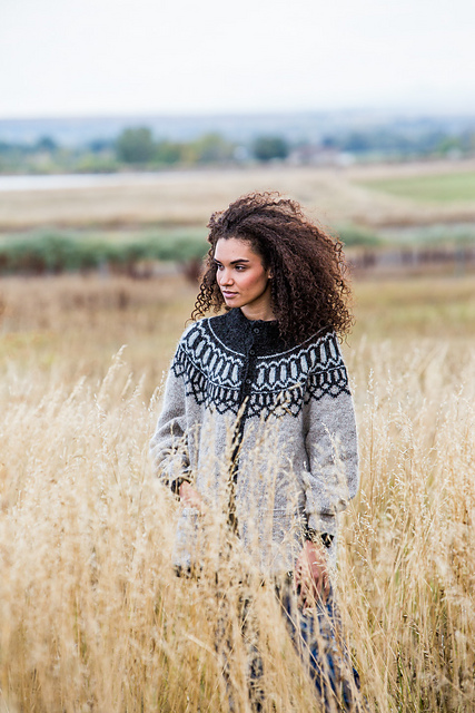 Woolen Explorer