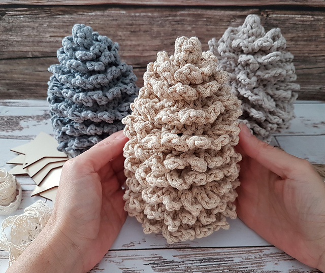 Christmas /Pine-cone/ Tree Sweater
