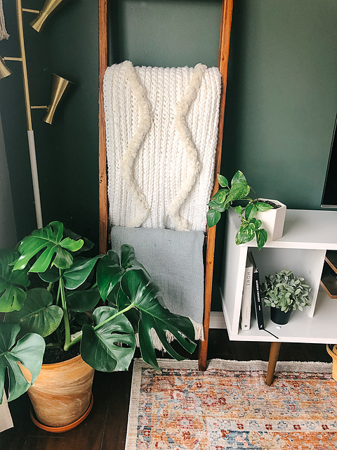 Betty Throw with Faux Fur