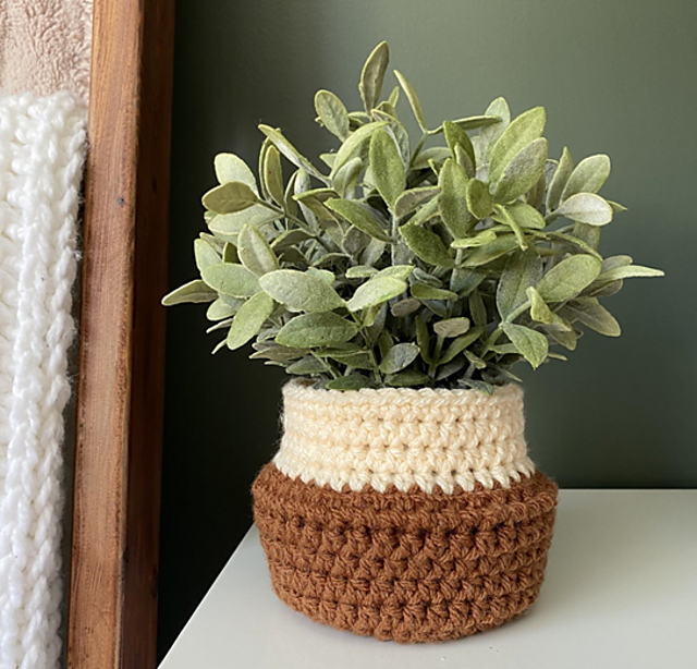 Clarke Plant Basket