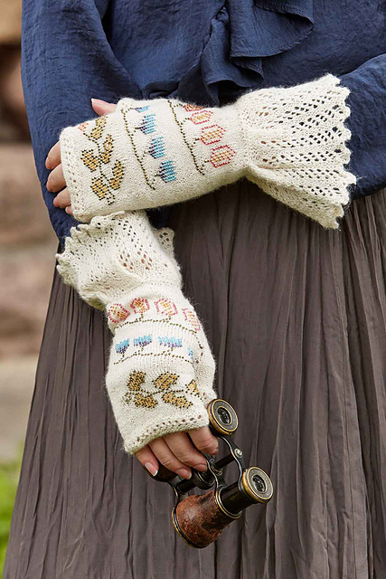 Morris Flower & Vine Mitts