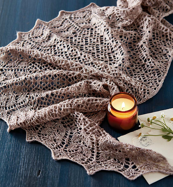 A Shawl Based on a Weldon's Veil