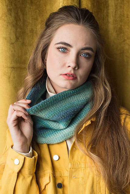 Tube Cowl Version 2: Reverse Stockinette Stitch