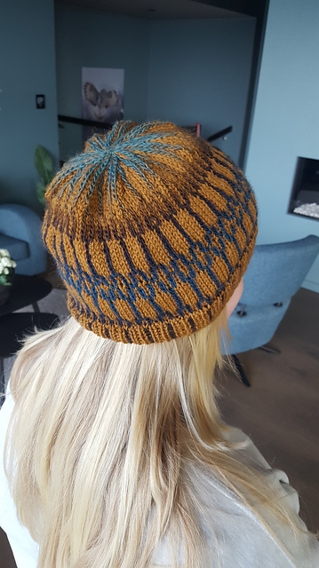 Kong Charles hat