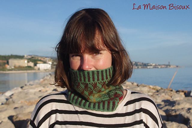 Falling Cubes Cowl