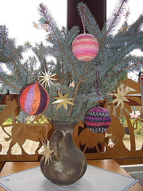 Christmas tree ornament II
