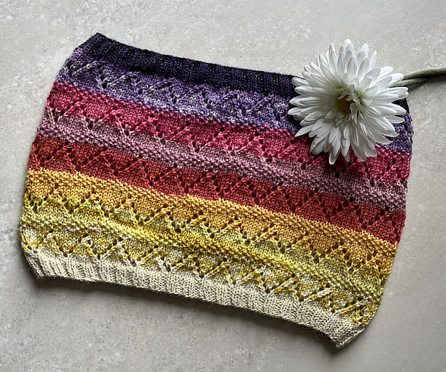 Angela Makes Mini Skein Cowl