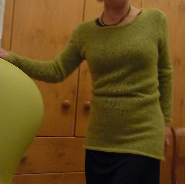 34 Hellgrünes Kleid