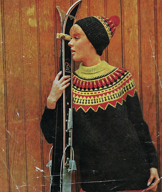 Sweater with Round Yoke
