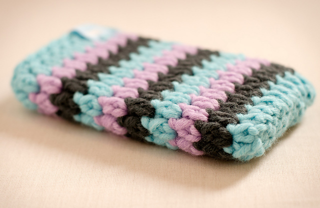 Nexus 4 mobile phone cozy