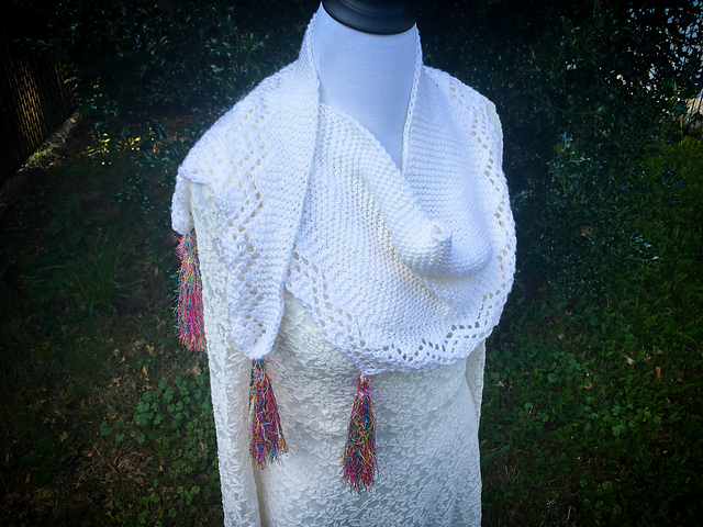 Snow In Summer Shawlette