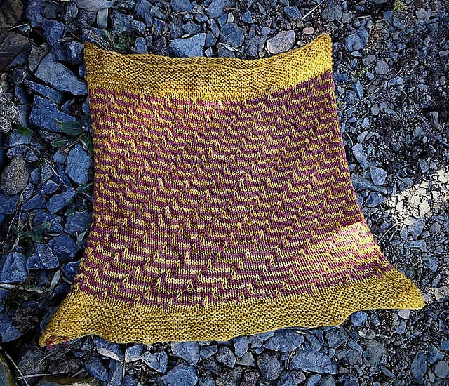 Noble Cowl Stripes