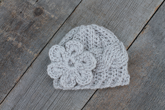 Chloe Cable Beanie