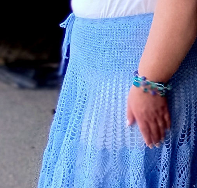 Ravelry: Pineapple skirt longer back pattern by Annastasia Cruz