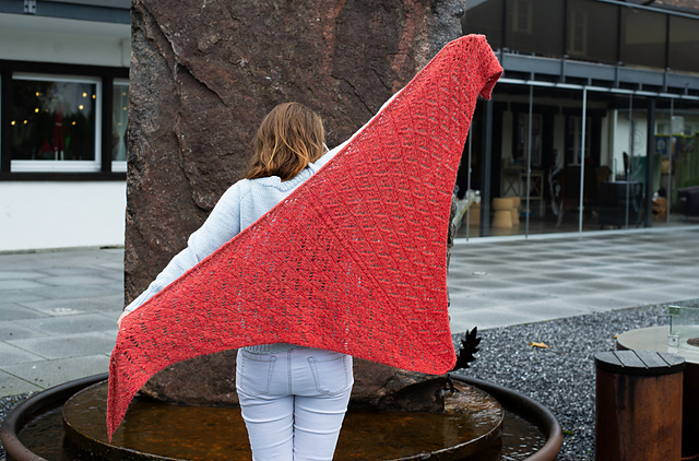 Elf dream shawl