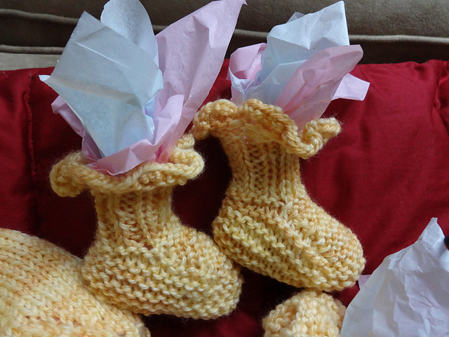 Lettuce-Edge Booties