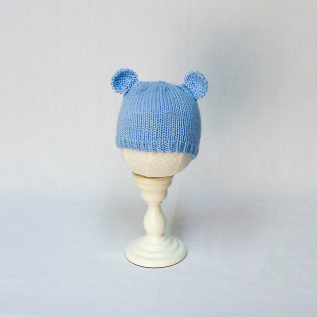 Minimalist Baby Bear Hat