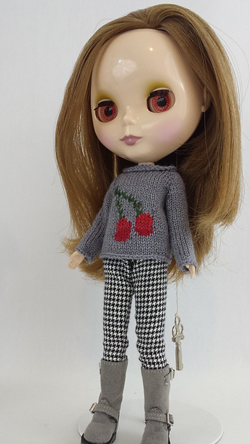 Cherries Sweater for Blythe