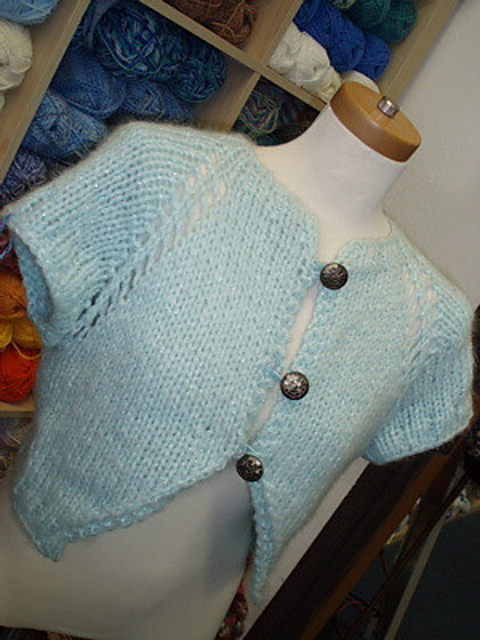 Top Down Shrug: Reverse V