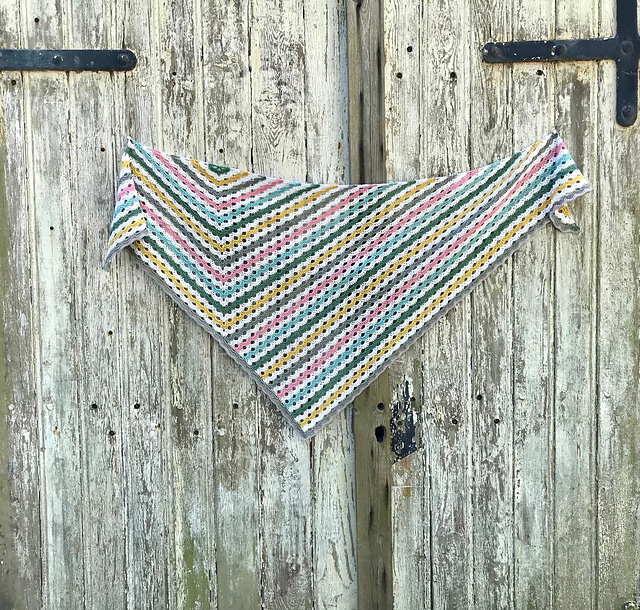 Triangulum Shawl