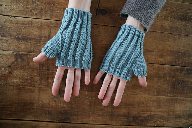 Cormoran mittens