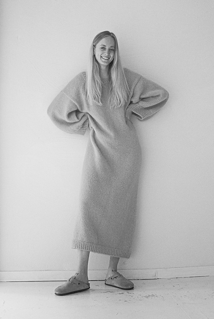 black knit maxi dress with sleeves Valerie Ribbed Knit Long Sleeve Maxi Dress (Black)