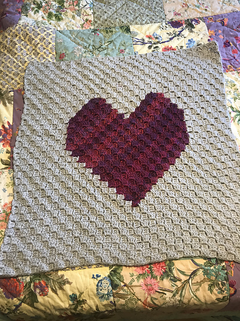 Chunky C2C Heart Blanket