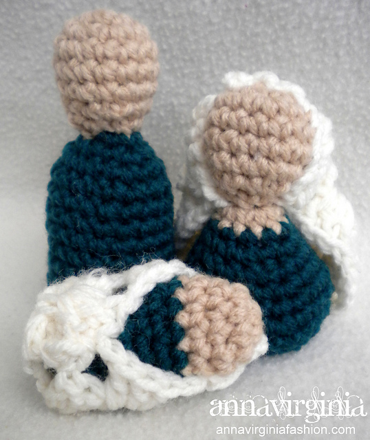 "Peg" Nativity Pieces