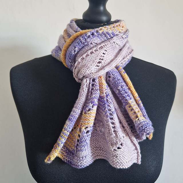 Sativus scarf