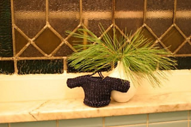 Mini Sweater Ornament