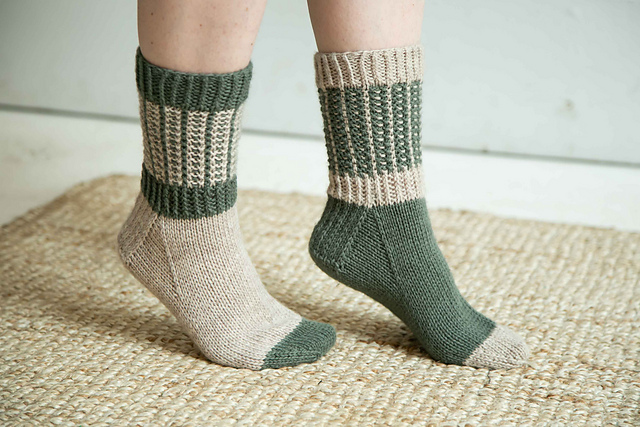 Plaid whisper socks