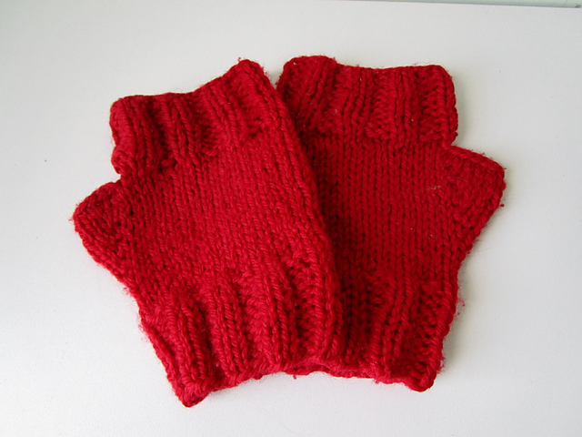 Quick, Easy Fingerless Mittens