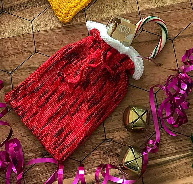 Ravelry Santa Sack Gift Card Ornament pattern by Cynthia MacDougall
