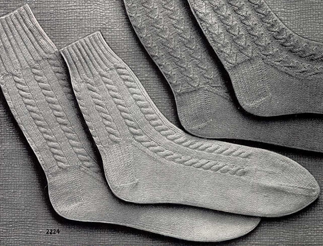 Men's Cable-Stitch Socks and Anklets No. 2224