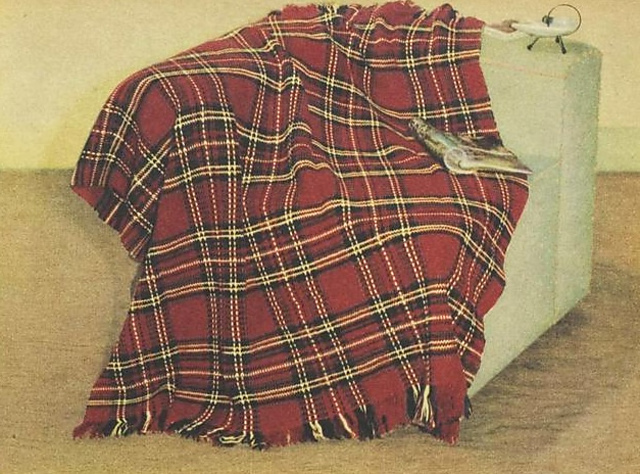 Easy-to-Crochet Tartan Rug