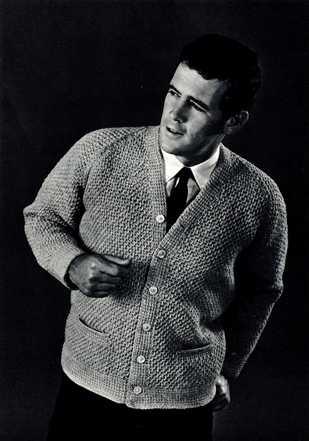 Man's Raglan Cardigan B-527