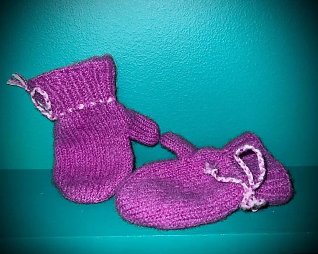 MiniMaxi Mittens